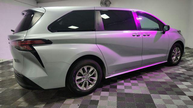 used 2021 Toyota Sienna car