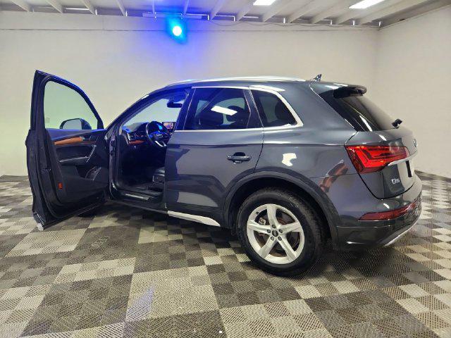 Audi Q5 view 17