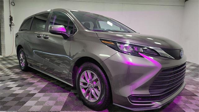 used 2024 Toyota Sienna car, priced at $38,888