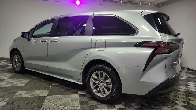 used 2024 Toyota Sienna car, priced at $37,995
