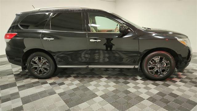 used 2014 Nissan Pathfinder car, priced at $10,995