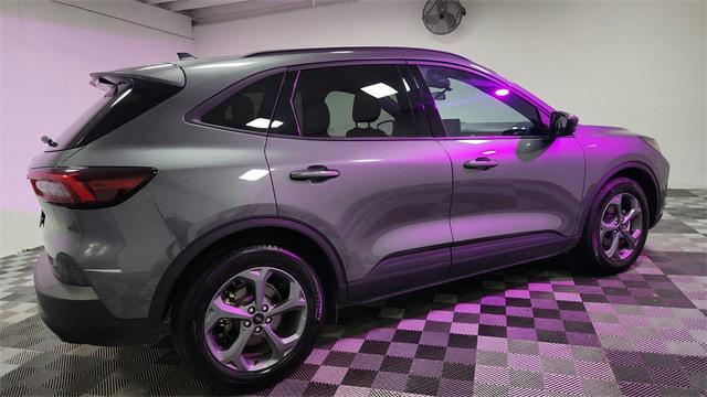 used 2025 Ford Escape car, priced at $26,995