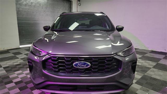 used 2025 Ford Escape car, priced at $26,995