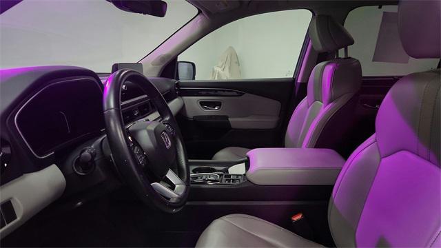 used 2024 Honda Pilot car, priced at $37,800