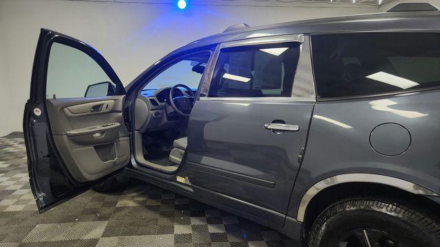 used 2013 Chevrolet Traverse car, priced at $11,995