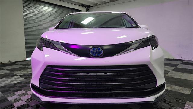 used 2024 Toyota Sienna car, priced at $37,800