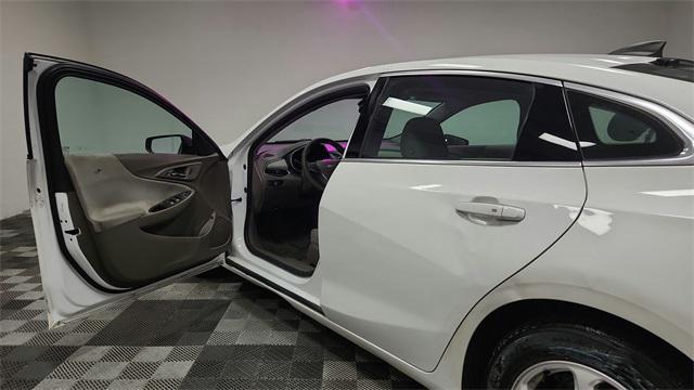 used 2017 Chevrolet Malibu car, priced at $5,888