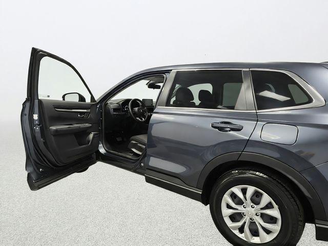 used 2025 Honda CR-V car, priced at $31,800