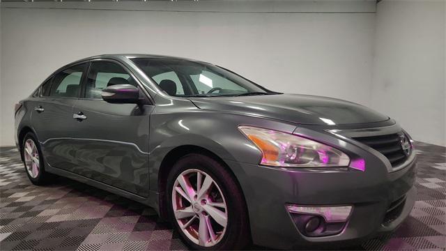 used 2014 Nissan Altima car