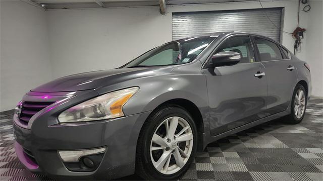 used 2014 Nissan Altima car