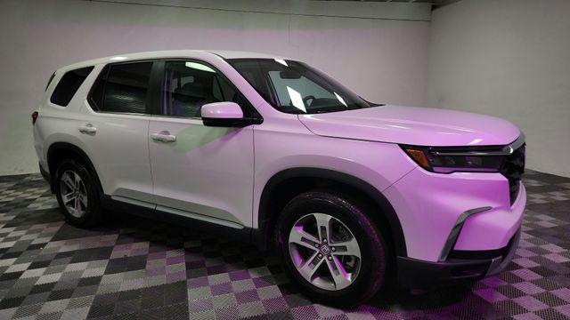 used 2025 Honda Pilot car, priced at $40,888