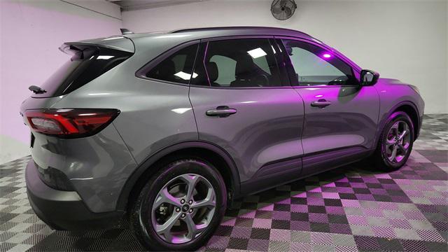 used 2025 Ford Escape car, priced at $26,995