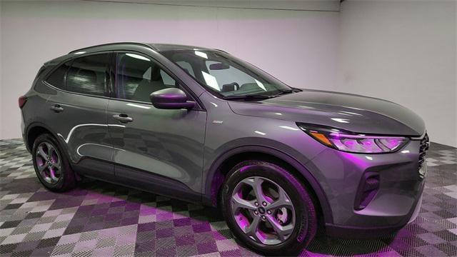 used 2025 Ford Escape car, priced at $26,995