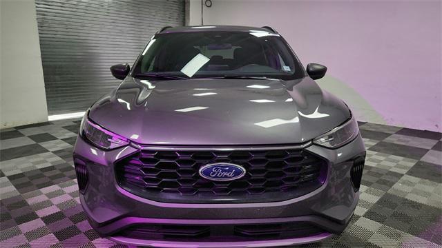 used 2025 Ford Escape car, priced at $26,995