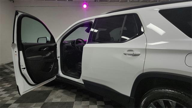 used 2023 Chevrolet Traverse car