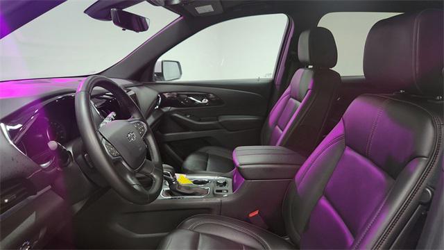 used 2023 Chevrolet Traverse car