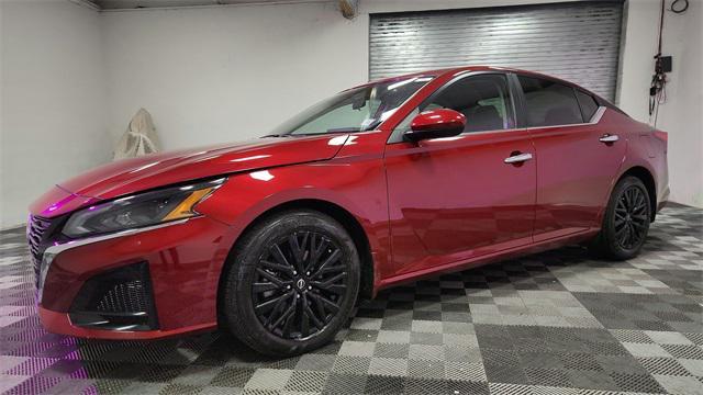 used 2025 Nissan Altima car