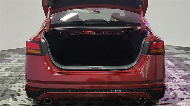 used 2025 Nissan Altima car