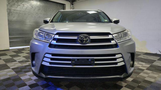 used 2018 Toyota Highlander car, priced at $16,800