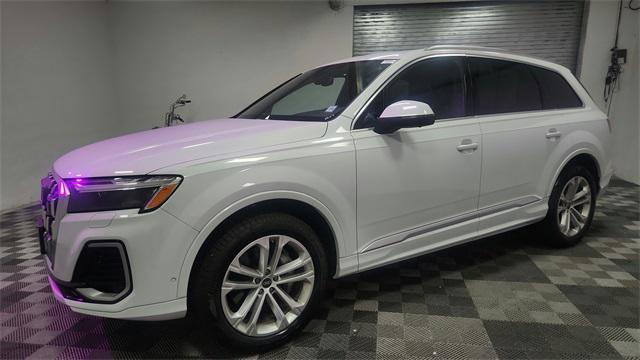 used 2025 Audi Q7 car, priced at $51,800