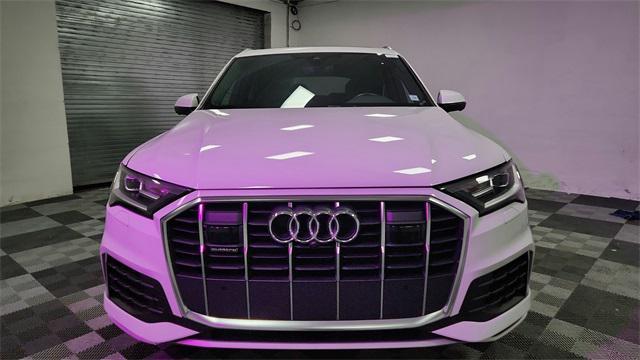 used 2024 Audi Q7 car, priced at $43,800