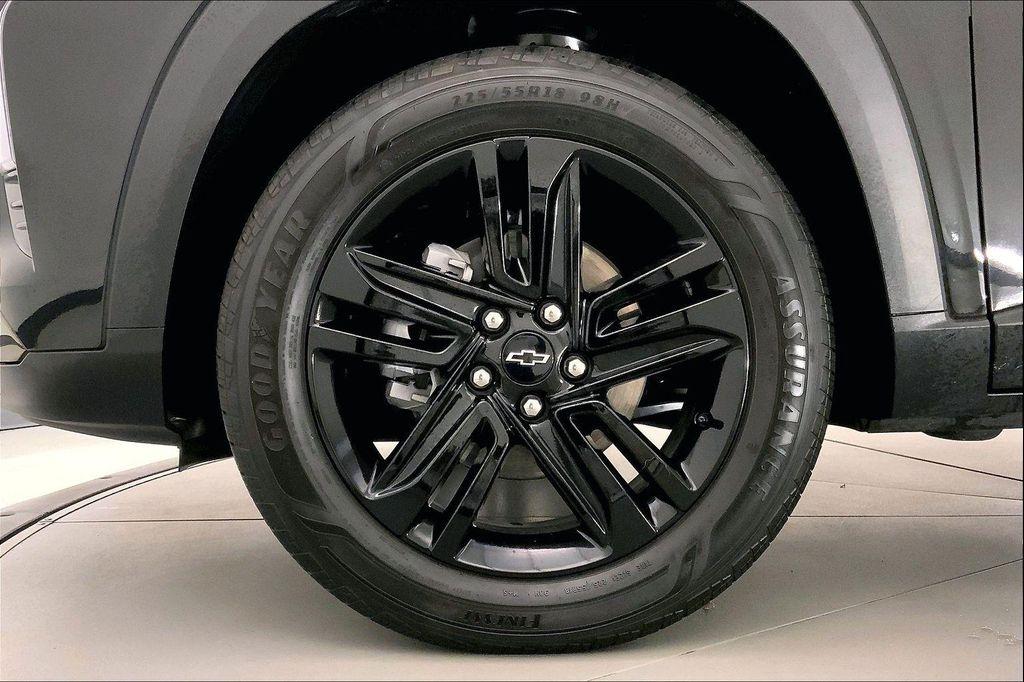 used 2024 Chevrolet Trax car, priced at $24,383