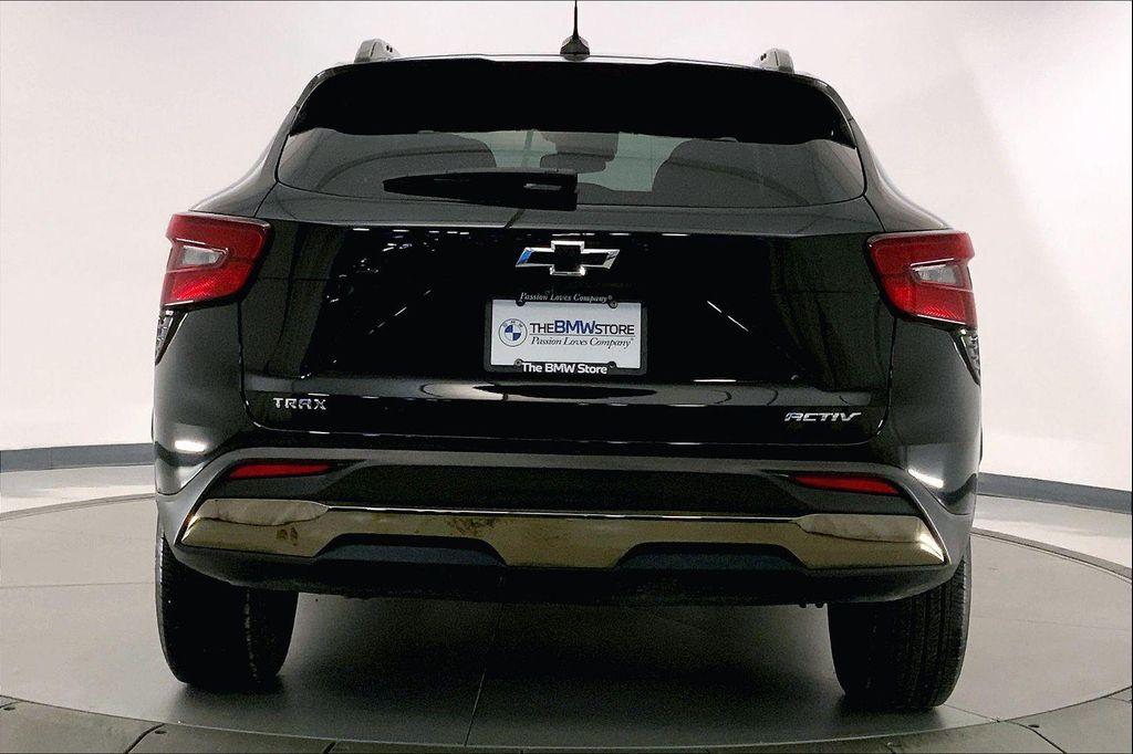 used 2024 Chevrolet Trax car, priced at $24,383