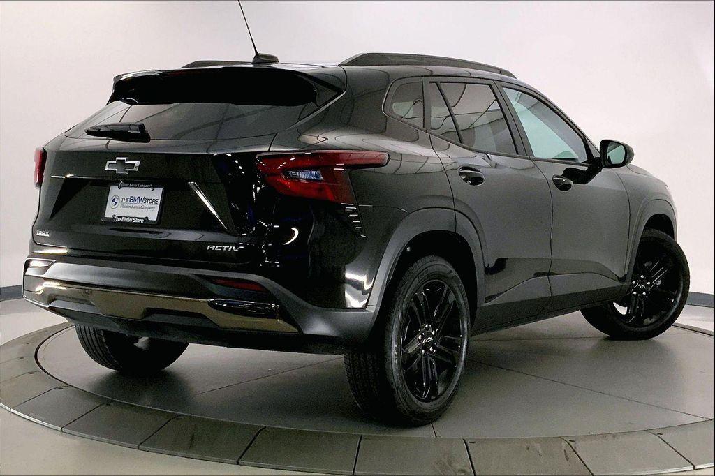 used 2024 Chevrolet Trax car, priced at $24,383