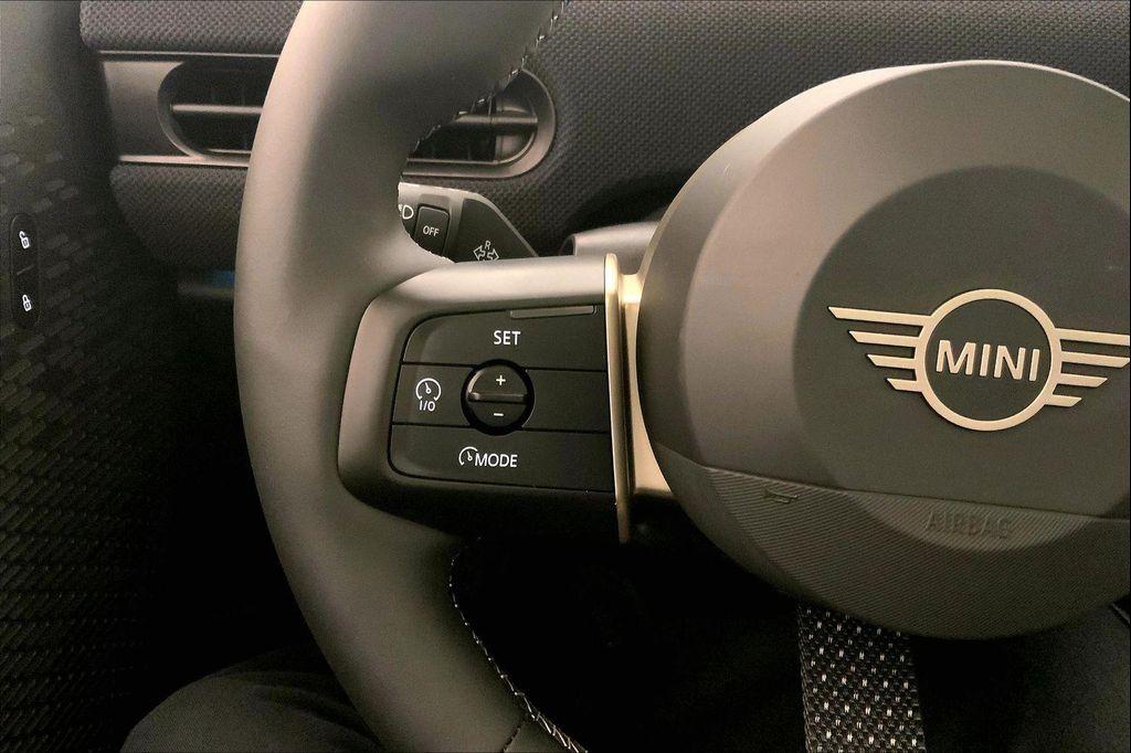 used 2025 MINI Hardtop car, priced at $34,290