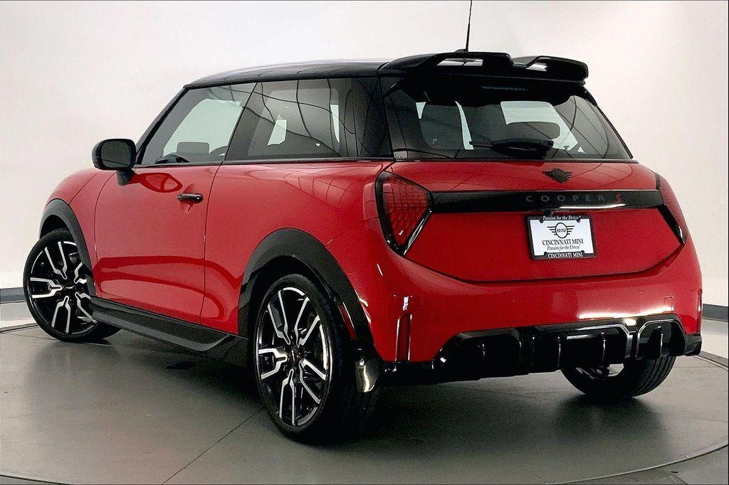 used 2025 MINI Hardtop car, priced at $34,778