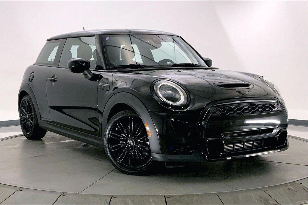 used 2024 MINI Hardtop car