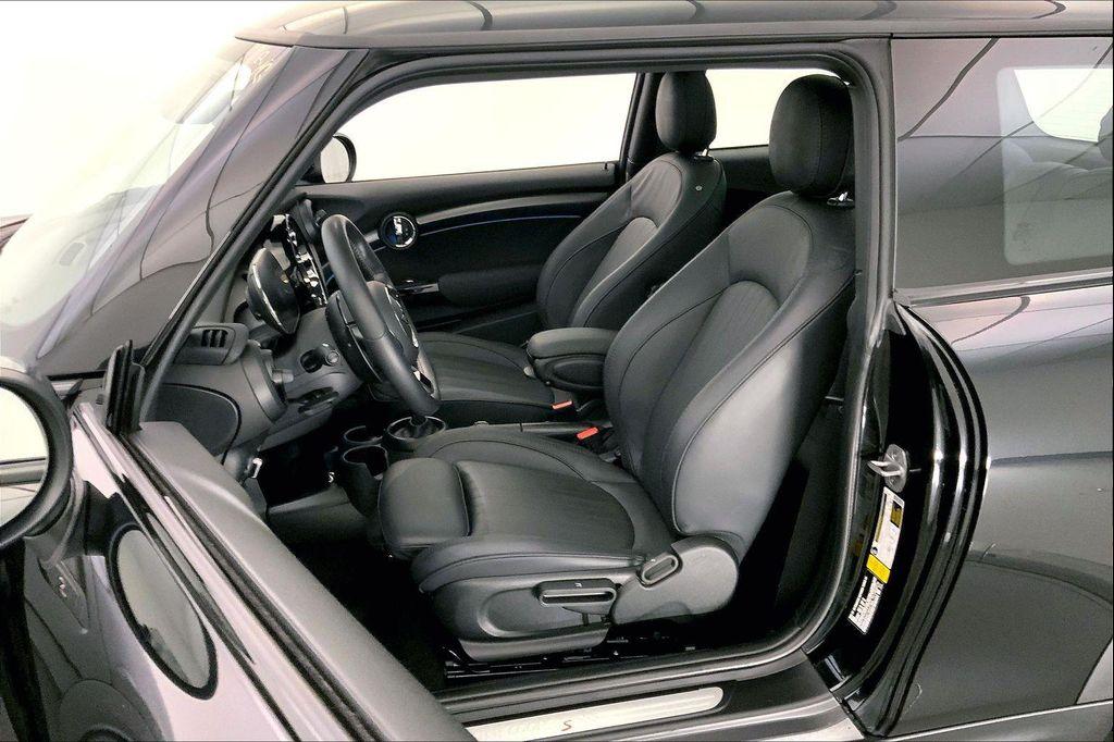 used 2024 MINI Hardtop car