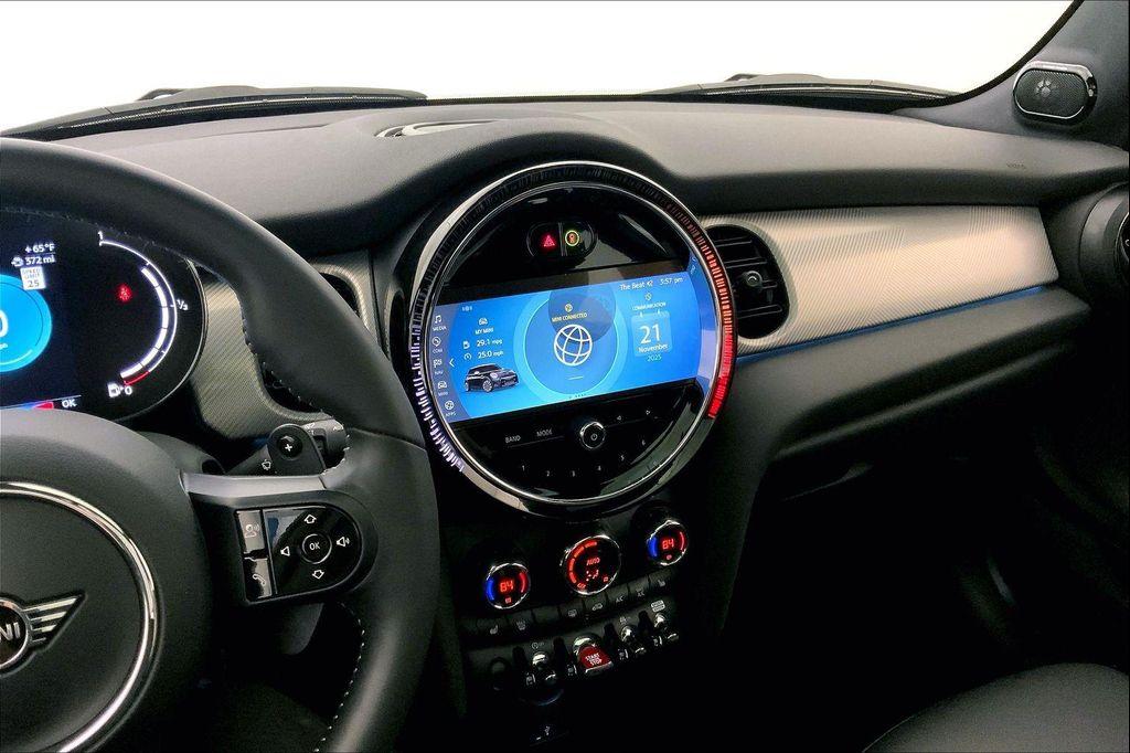 used 2024 MINI Hardtop car