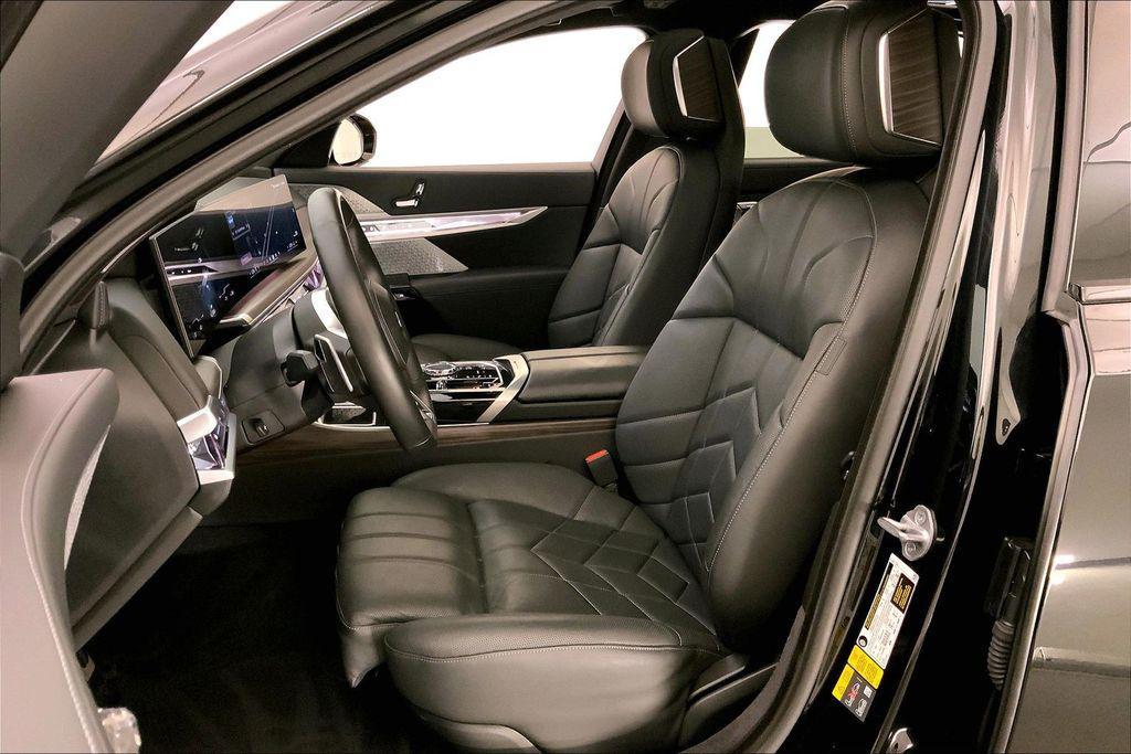 used 2023 BMW i7 car, priced at $73,390