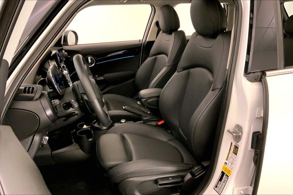 used 2024 MINI Hardtop car, priced at $30,398