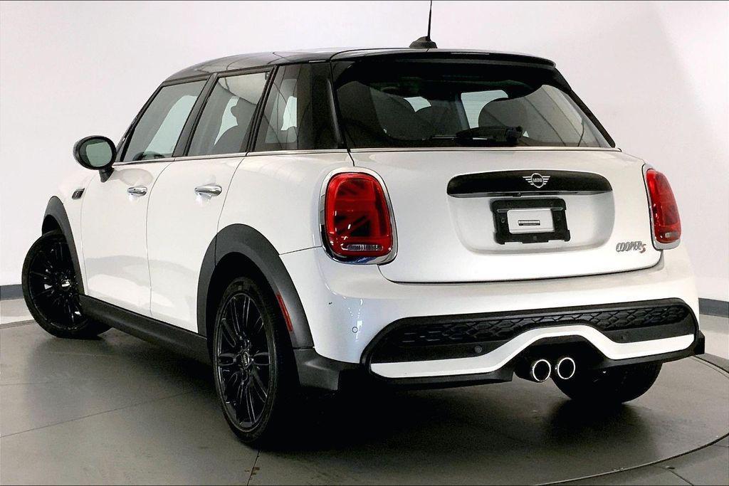 used 2024 MINI Hardtop car, priced at $30,398