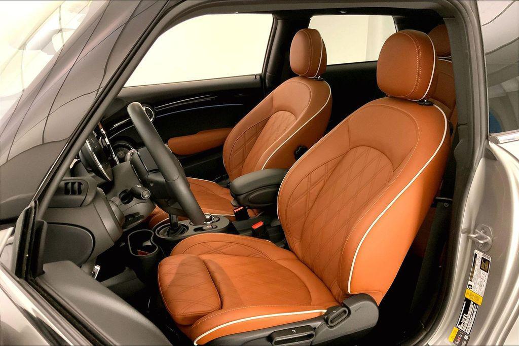 used 2023 MINI Hardtop car, priced at $27,293