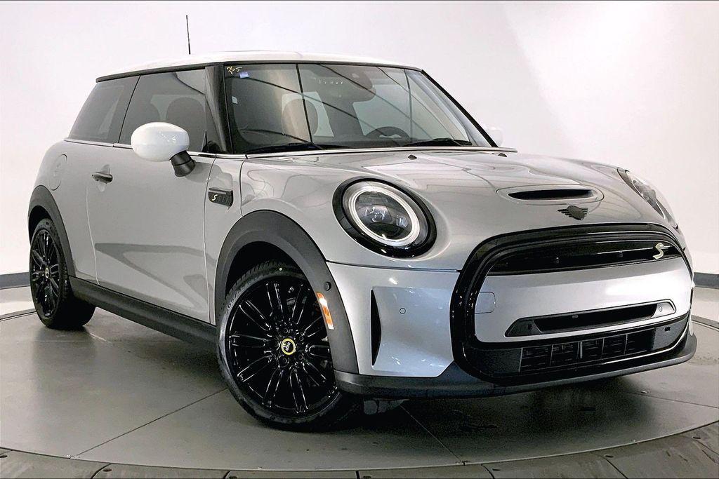 used 2023 MINI Hardtop car, priced at $27,293