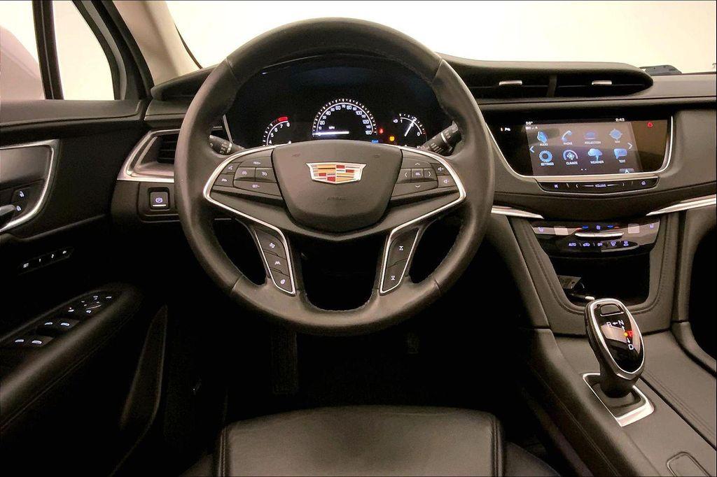 used 2018 Cadillac XT5 car
