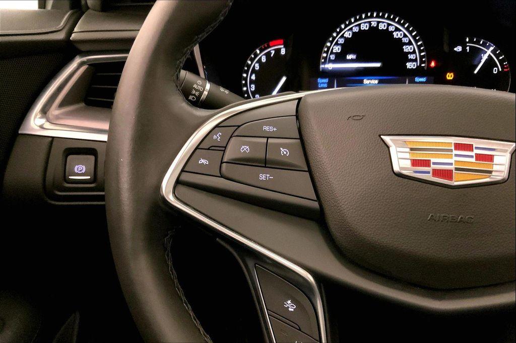 used 2018 Cadillac XT5 car