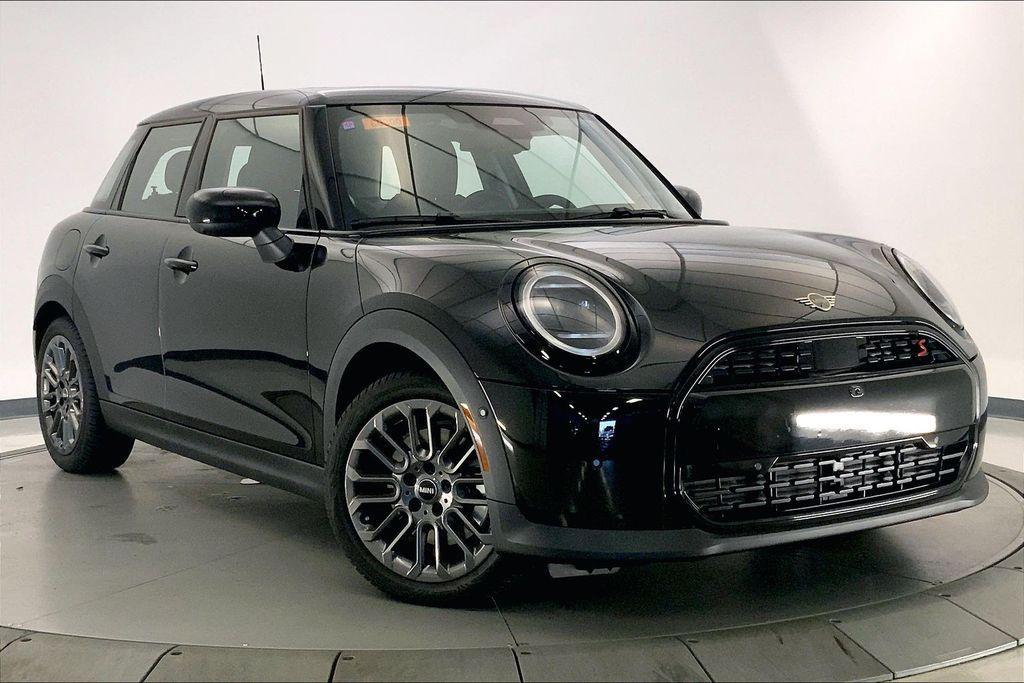 used 2025 MINI Hardtop car, priced at $36,490