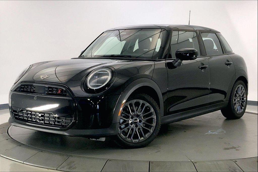 used 2025 MINI Hardtop car