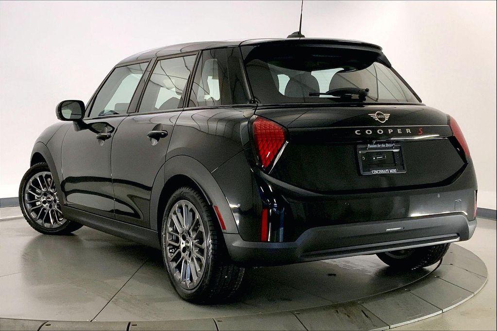 used 2025 MINI Hardtop car