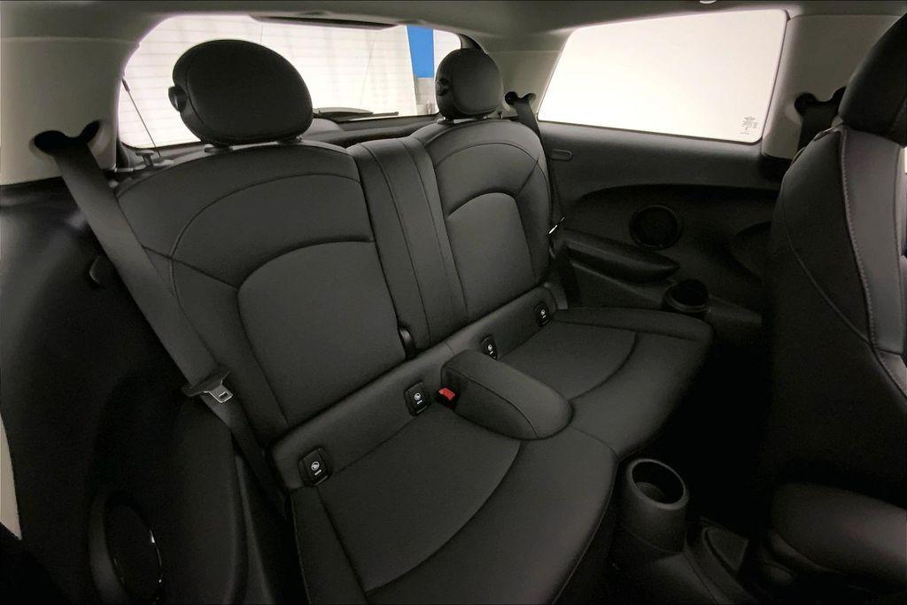 used 2024 MINI Hardtop car, priced at $33,953
