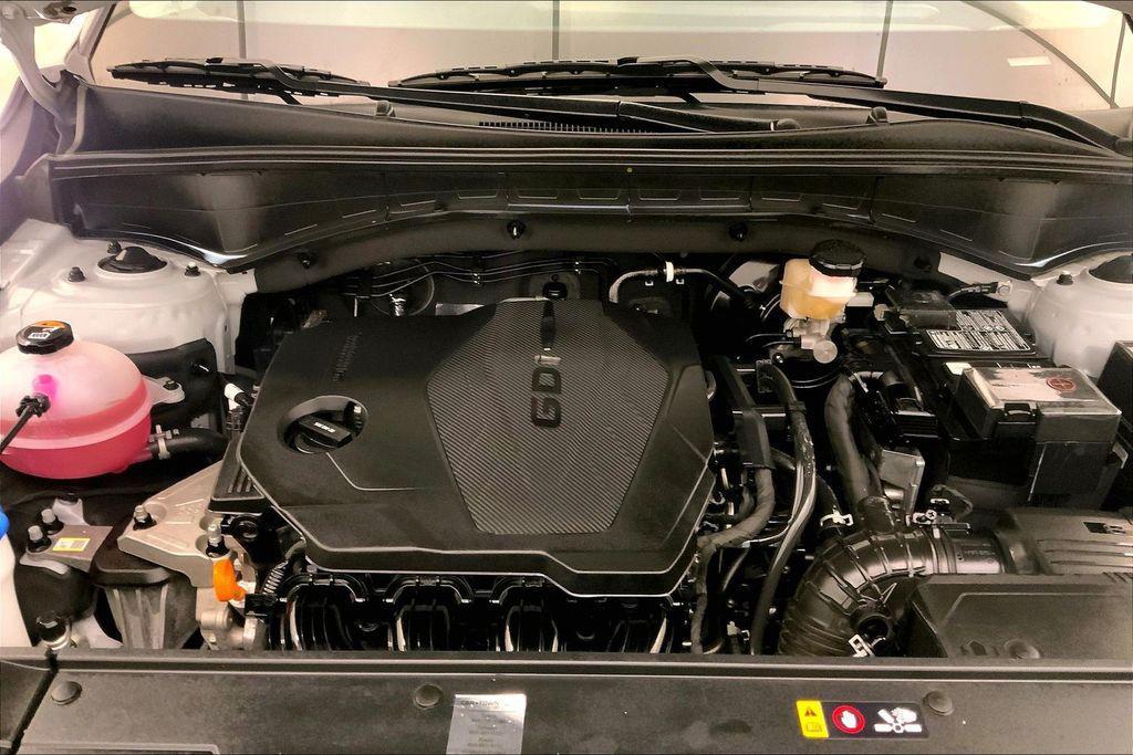 used 2025 Kia Sorento car, priced at $31,388