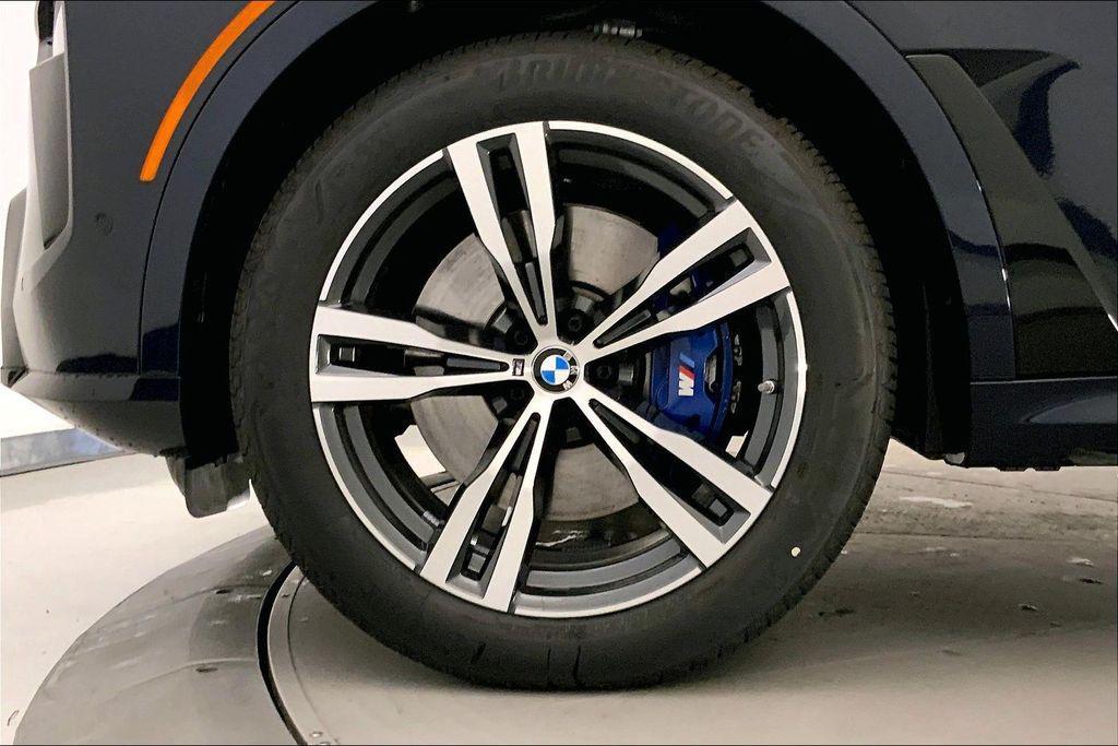 new 2026 BMW X7 car, priced at $124,688