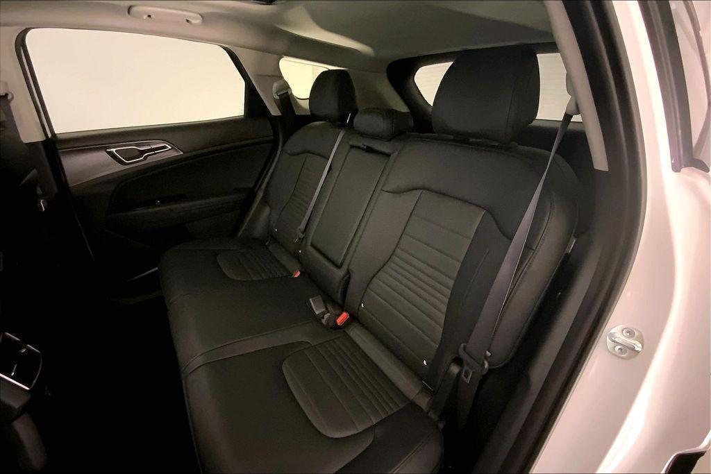 used 2025 Kia Sportage Hybrid car, priced at $34,898
