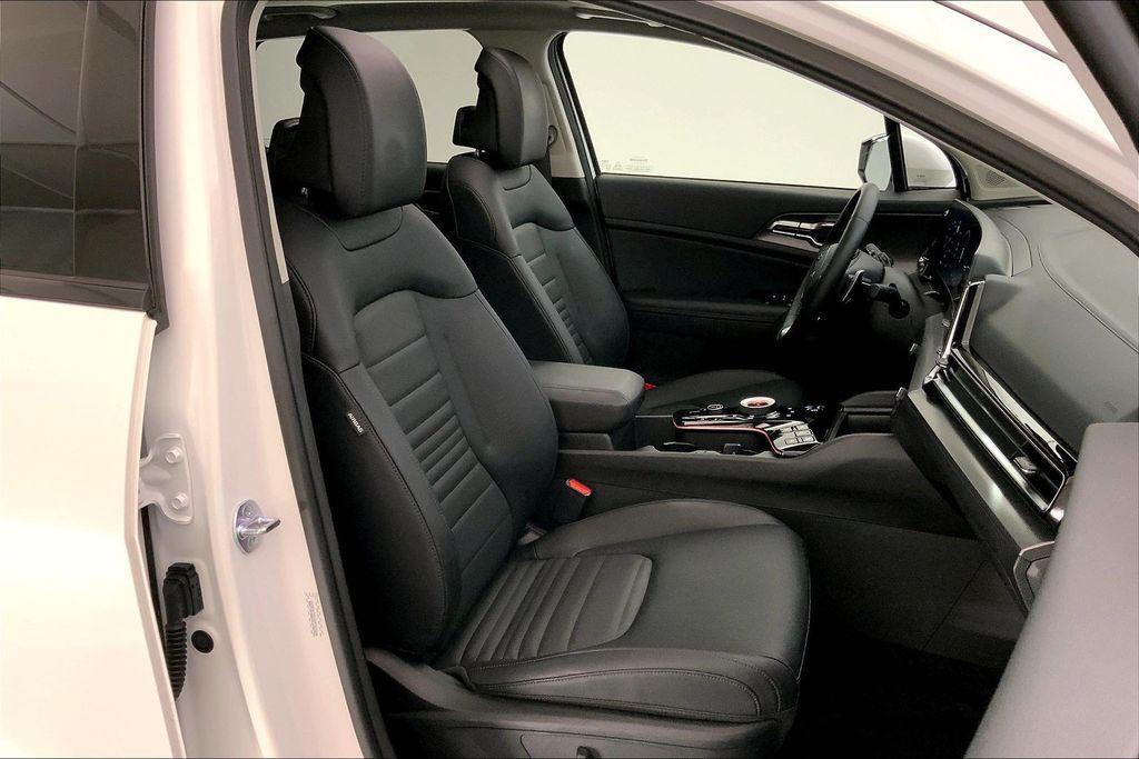 used 2025 Kia Sportage Hybrid car, priced at $34,898