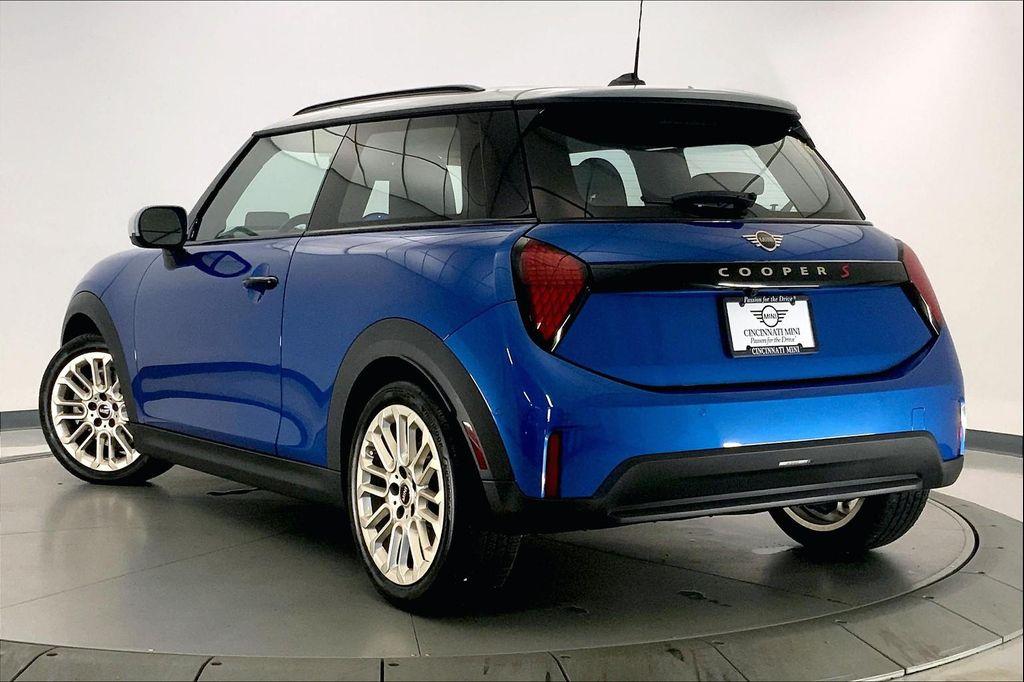 used 2025 MINI Hardtop car, priced at $31,277