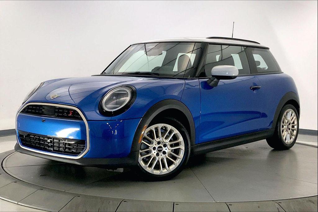 used 2025 MINI Hardtop car, priced at $31,277